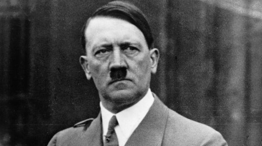 Adolf Hitler: El líder manipulador